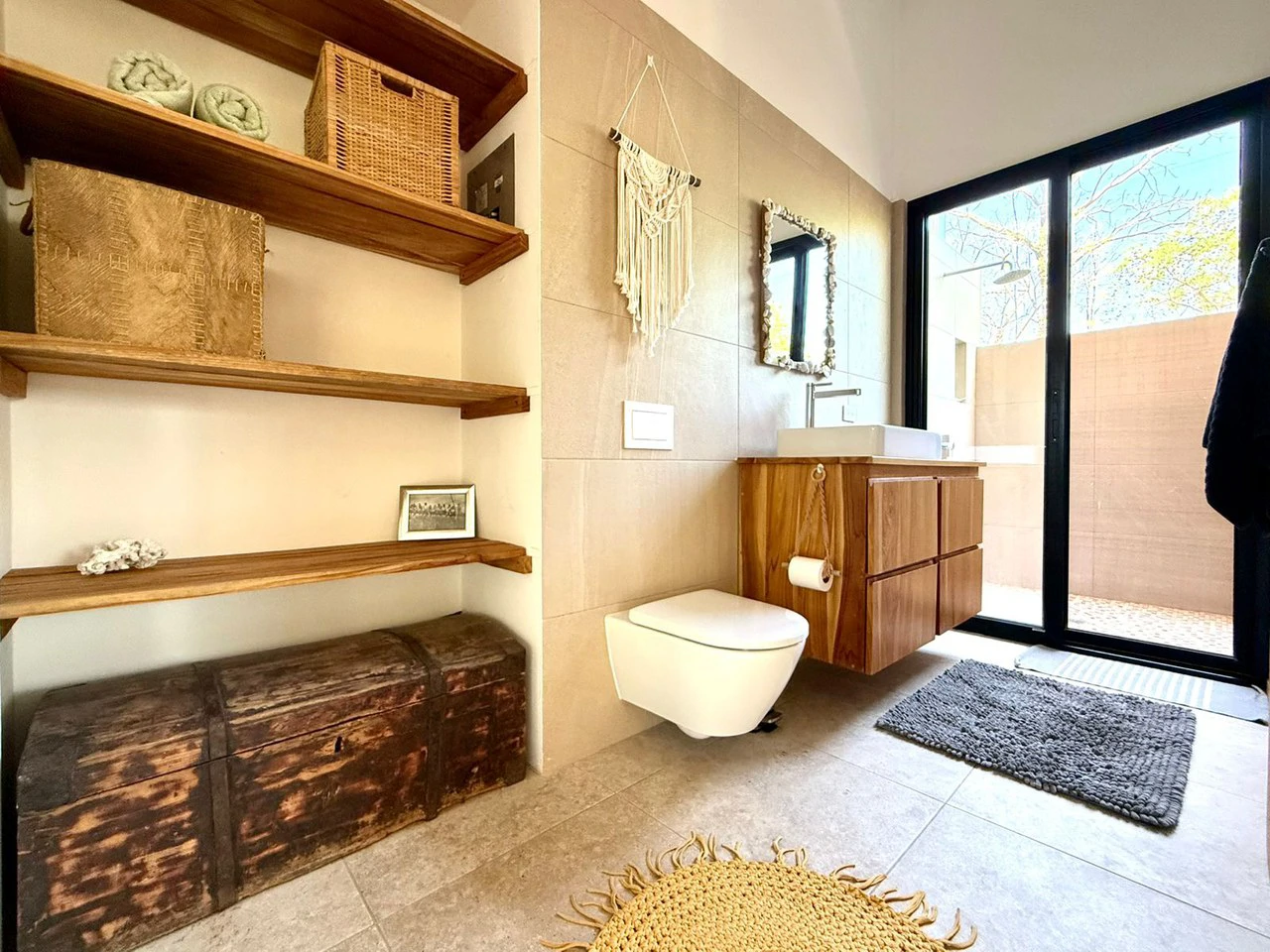 Casa Buddha (Casa Buda): Modern Tropical Home with Pool Near the Beach in Costa Rica  $365,000 - Gallery image 10