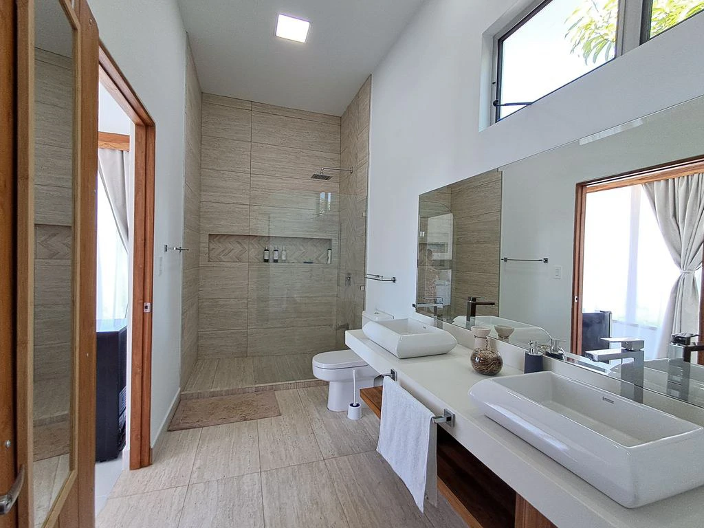Casa Kairos: Brand-New 700 m² Home with 4 Bedrooms, Stunning Ocean View, and Infinity Pool – 15 Minutes from Sámara - Gallery image 24
