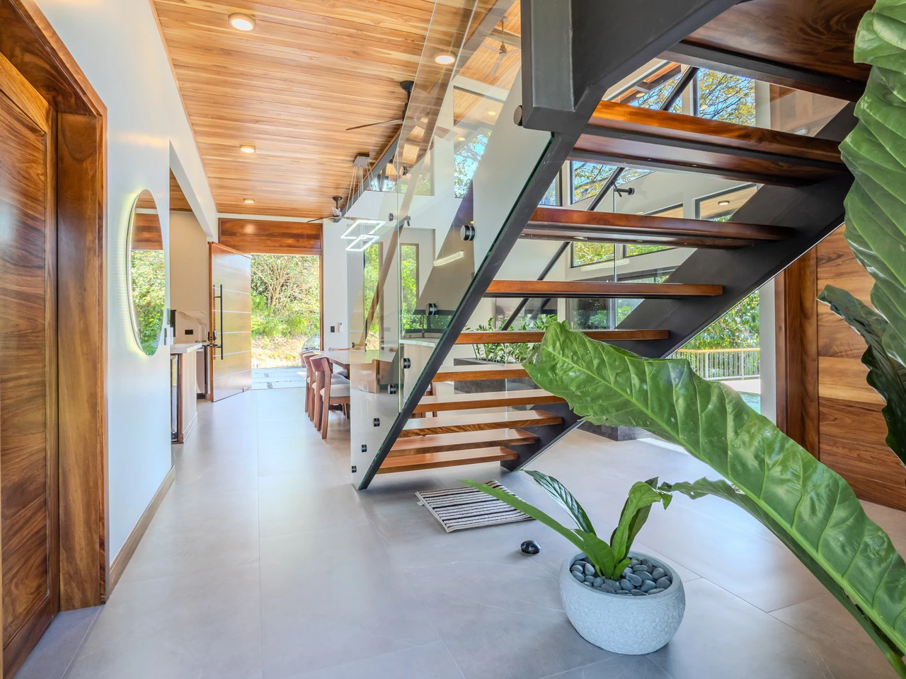 Luxury 3 Bedroom Home with Ocean Views in Downtown Uvita - Gallery image 45