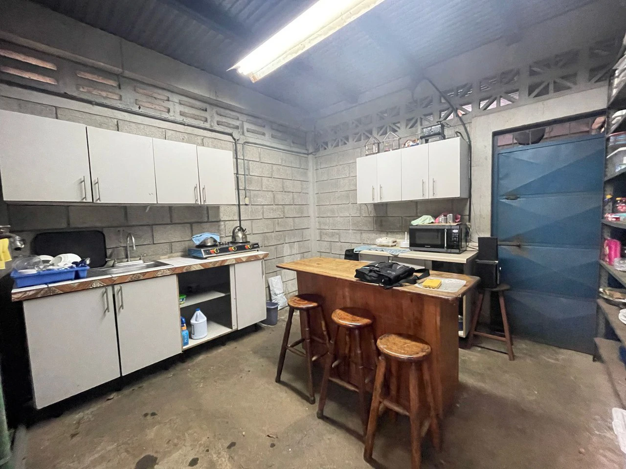 Warehouse and Mixed-Use Property for Sale in Desamparados: Warehouse For Sale in Desamparados - Gallery image 17