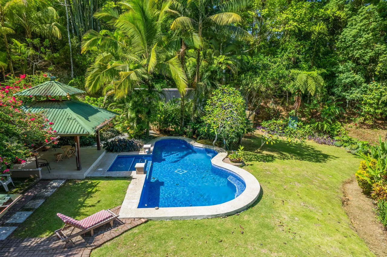 1.6 ACRES – 3 Bedroom Ocean And Mountain View Home With Pool, Public Road Frontage, ASADA Water, Room To Expand!!!! - Gallery image 4