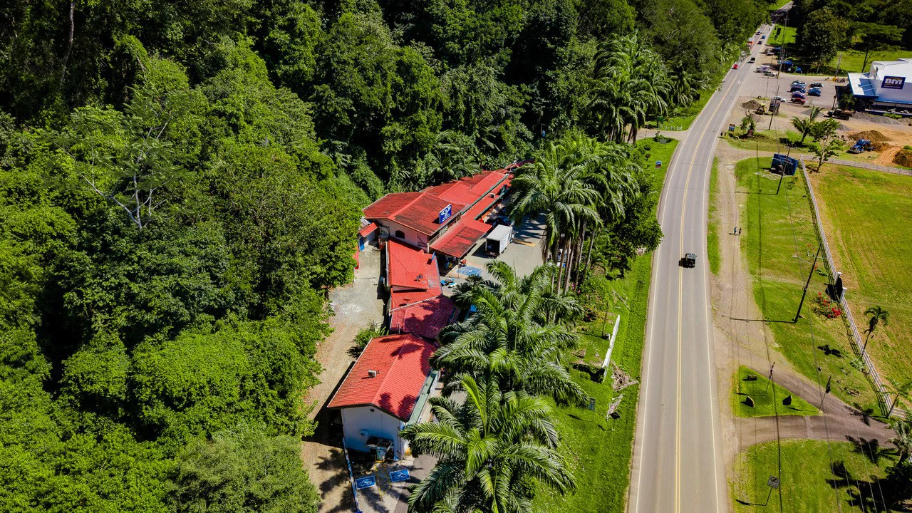 Prime Commercial Plaza for Sale in Playa Dominical - Gallery image 2