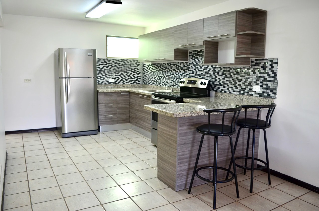 APARTMENTS BUILDING FOR SALE! ATTENTION INVESTORS! - Gallery image 6