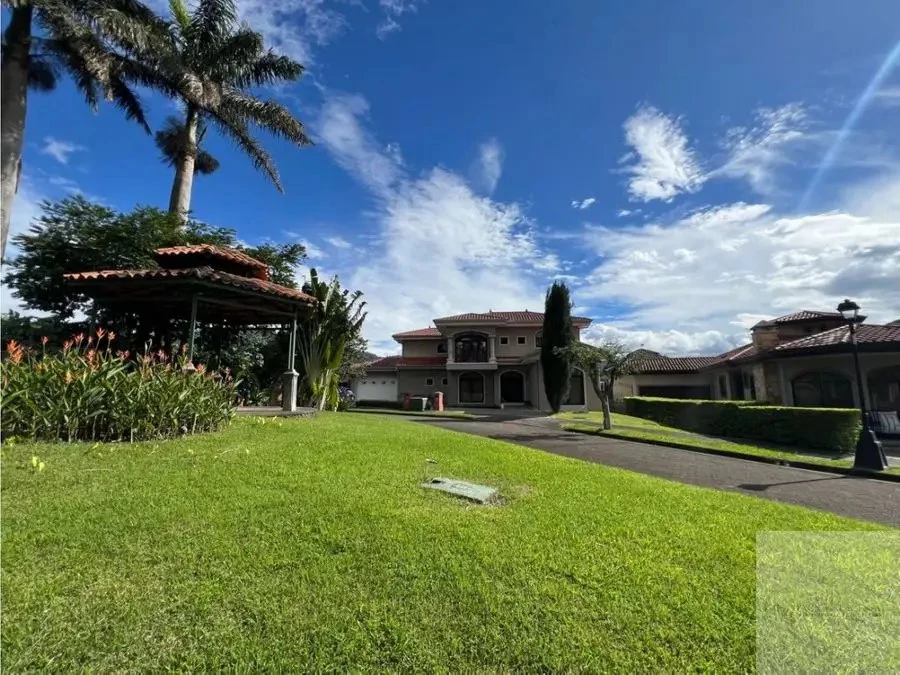Beautiful Home in Colinas de Montealegre, Curridabat - Gallery image 3