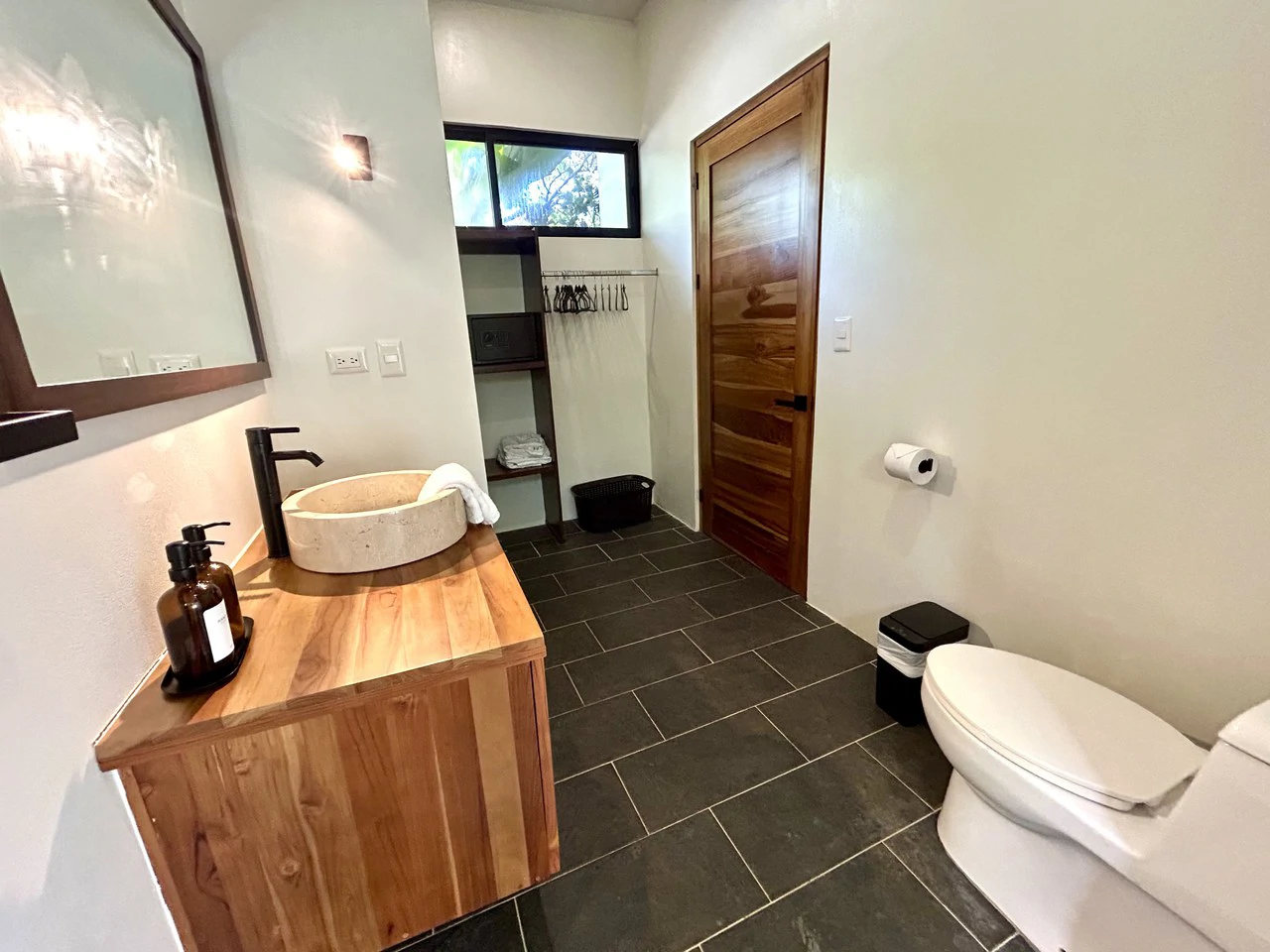 Walk-to-Everything Uvita Retreat | 3BR Home Minutes from the Beach - Gallery image 75