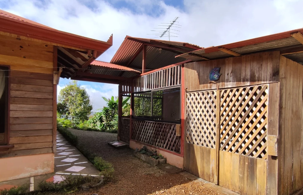 Countryside House For Sale in Centro de Pérez Zeledón - Gallery image 16