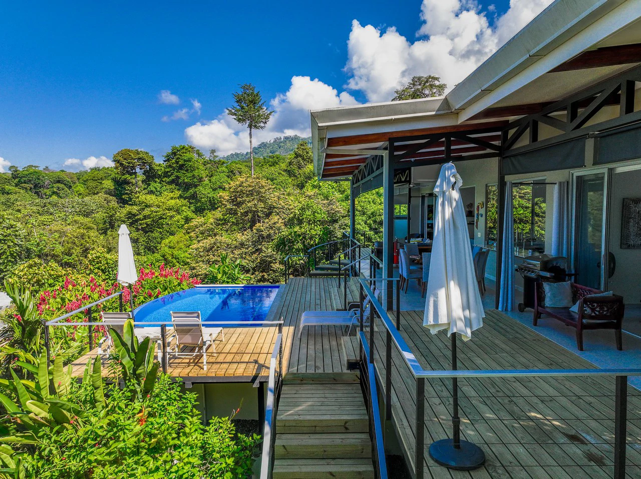 Luxury Villa with Guest House and Ocean Views of Costa Ballena - Gallery image 35