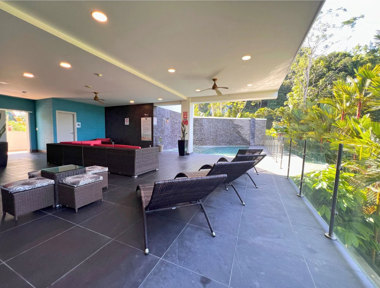 Sunset Boulevard: Stunning 2-Bedroom Oceanview Apartment for Sale in Sunset Blvd, Jaco Beach - Gallery image 16