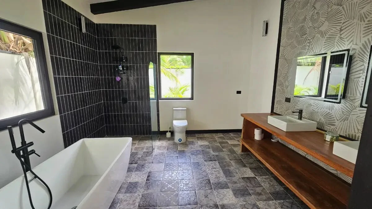 ID 1054: Playa Negra Guest House - Modern 2 Bedroom Home with Pool - photo 11