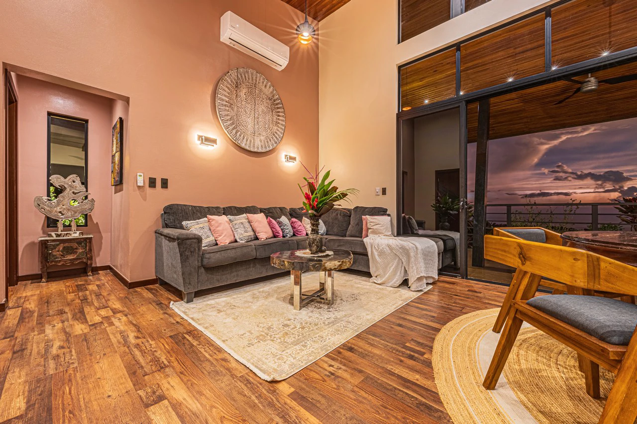 Casa Markissa: Luxury Oceanview Villa with Proven Rental Income. - Gallery image 12