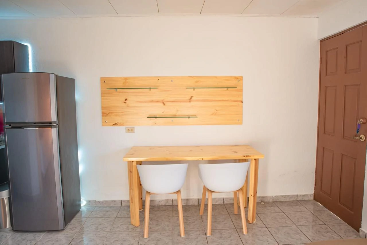 Jaco Apartment next to Urgent Care, Groceries, Movies, Restaurants - Gallery image 6