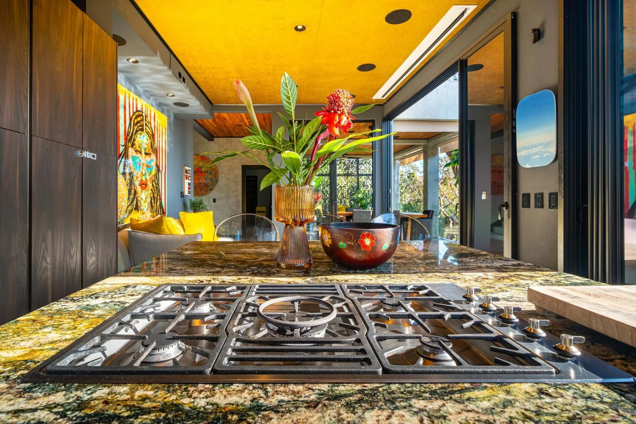 Casa Moon Diablo: Iconic Ocean View Luxury Estate with Infinity Pool, Rooftop Patio, Gym & Sauna in Manuel Antonio - Gallery image 52