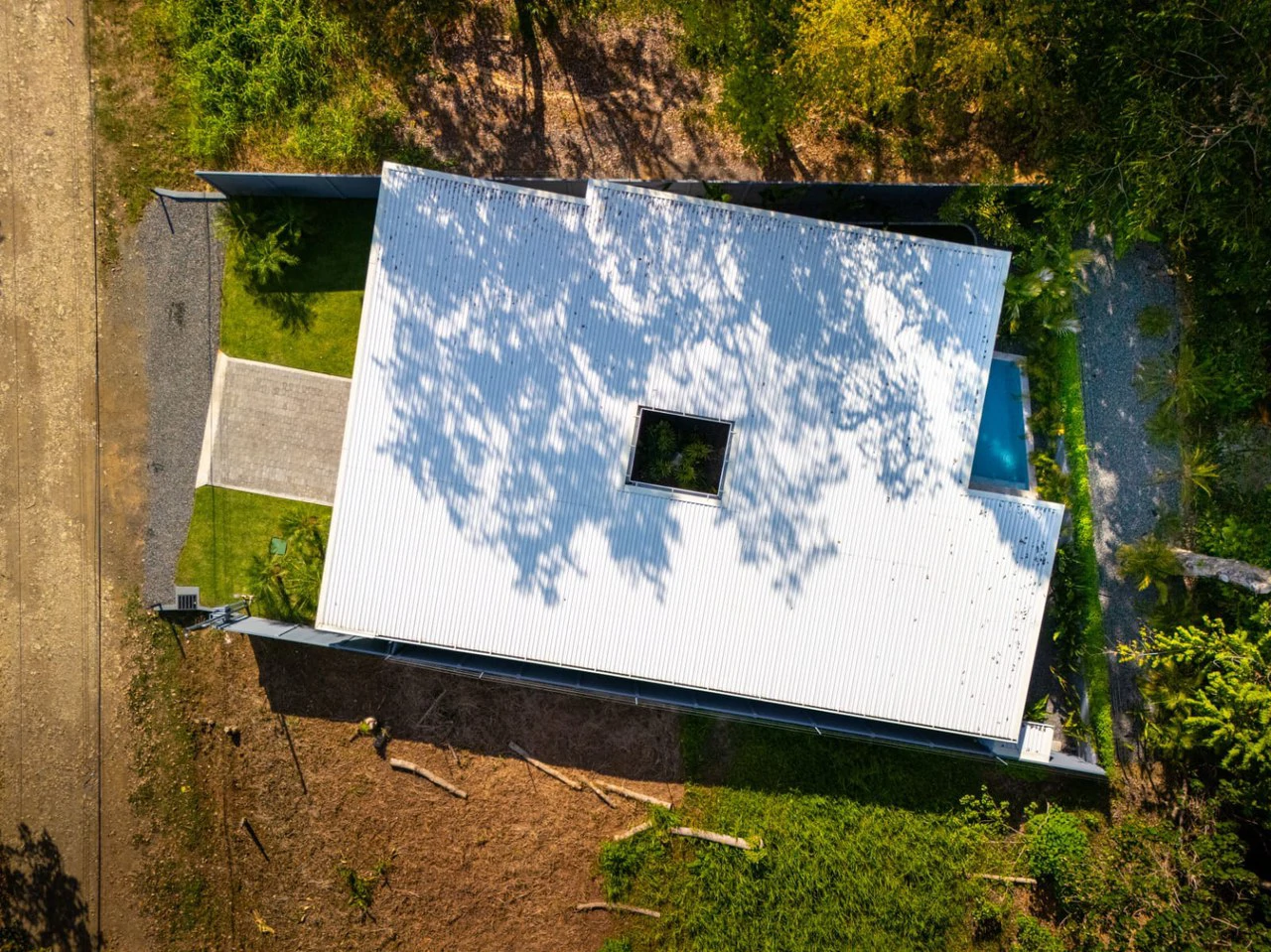 Amazing New Villa Cayman: Solar Powered and Walk to the Beach in Uvita! - Gallery image 33
