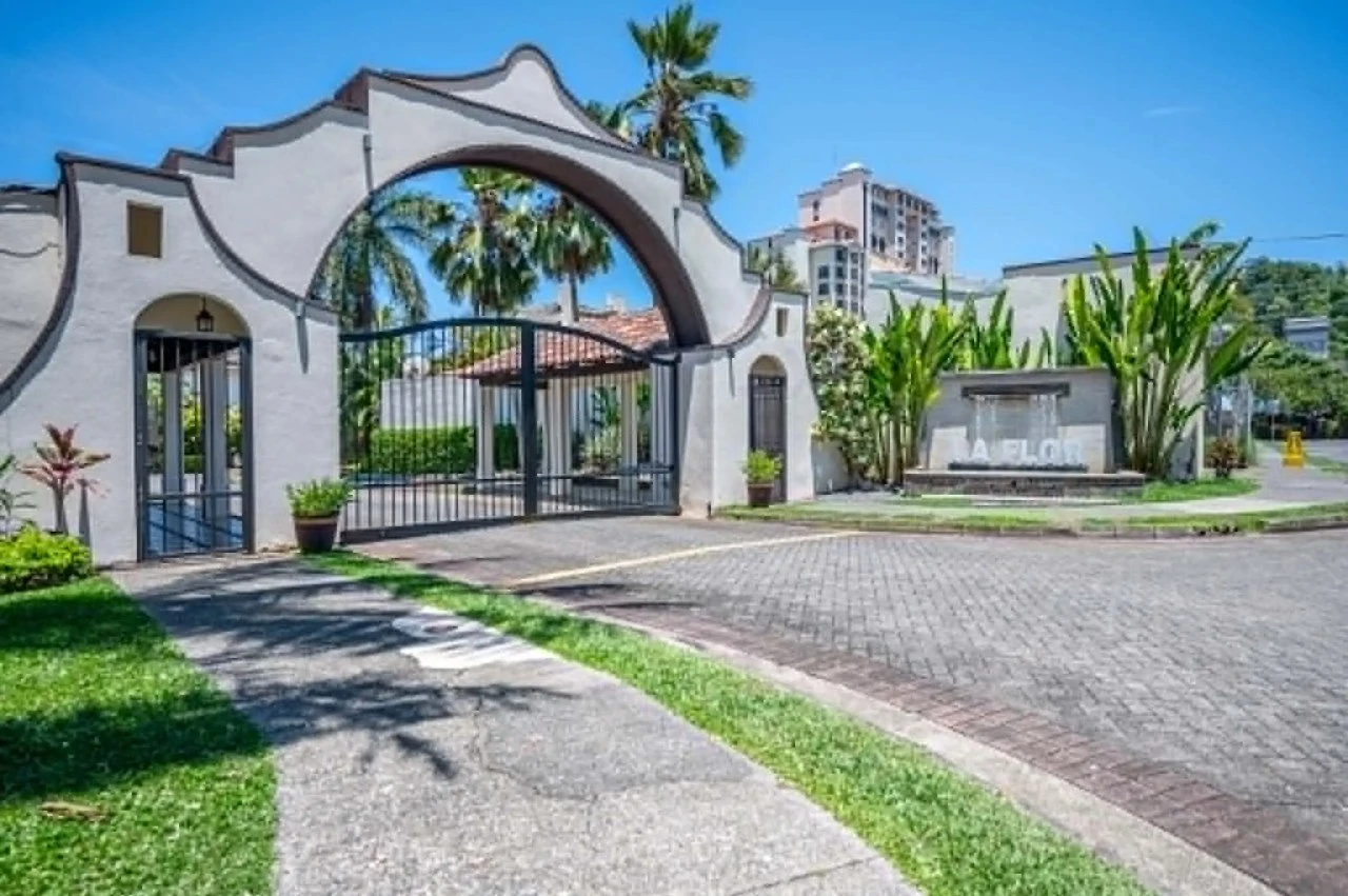 Rare Opportunity in Jacó’s Only Oceanfront Gated Home Community - Gallery image 8