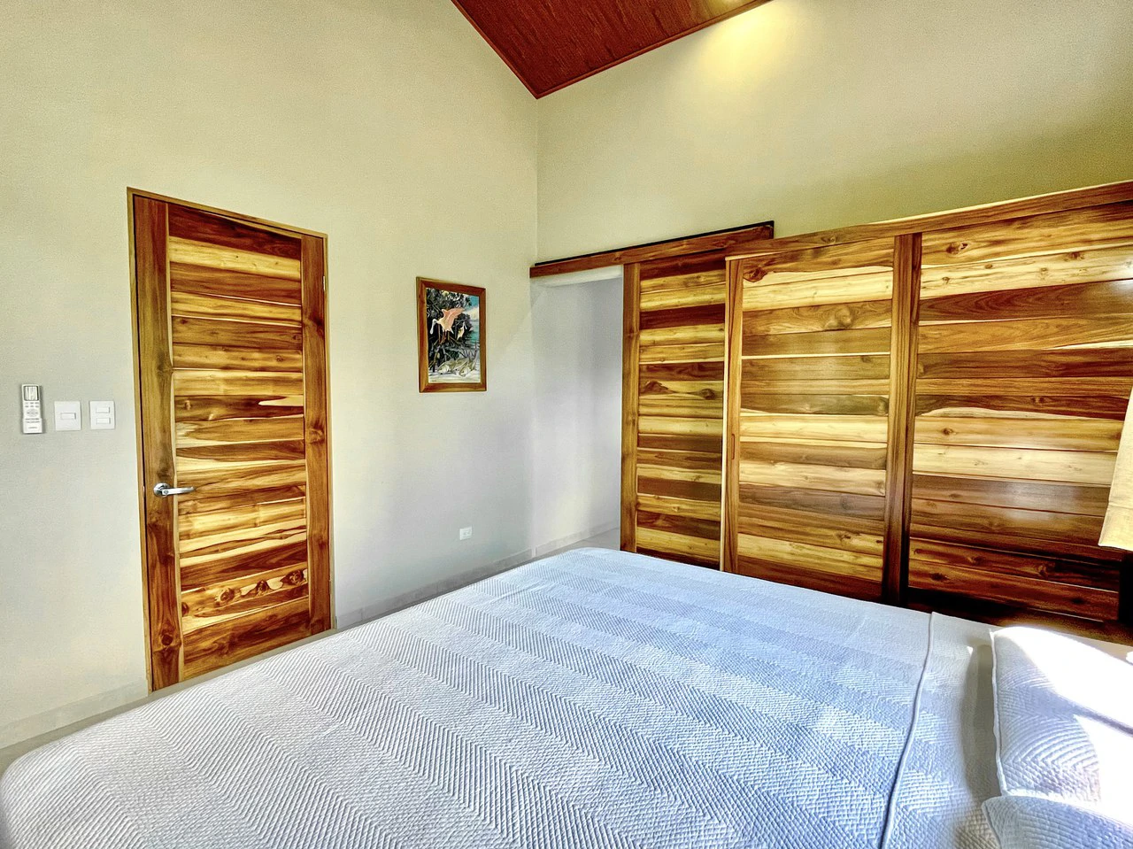 .075 ACRES – 2 Bedroom New Construction Home, Walk to the River, 5min to Playa Matapalo, 15min to Dominical!!!! - Gallery image 16