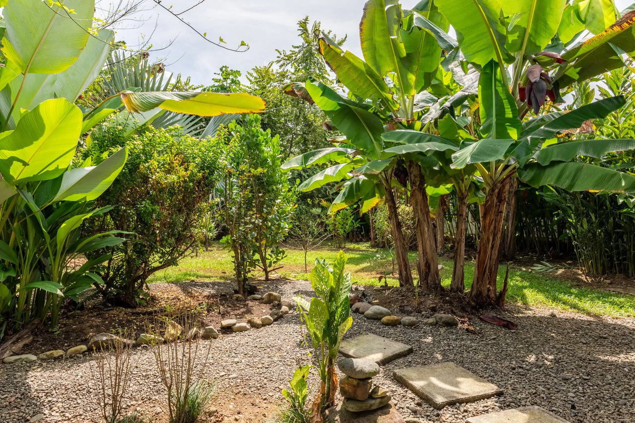 Uvita Beach Bungalow Walking Distance to the National Park - Gallery image 31