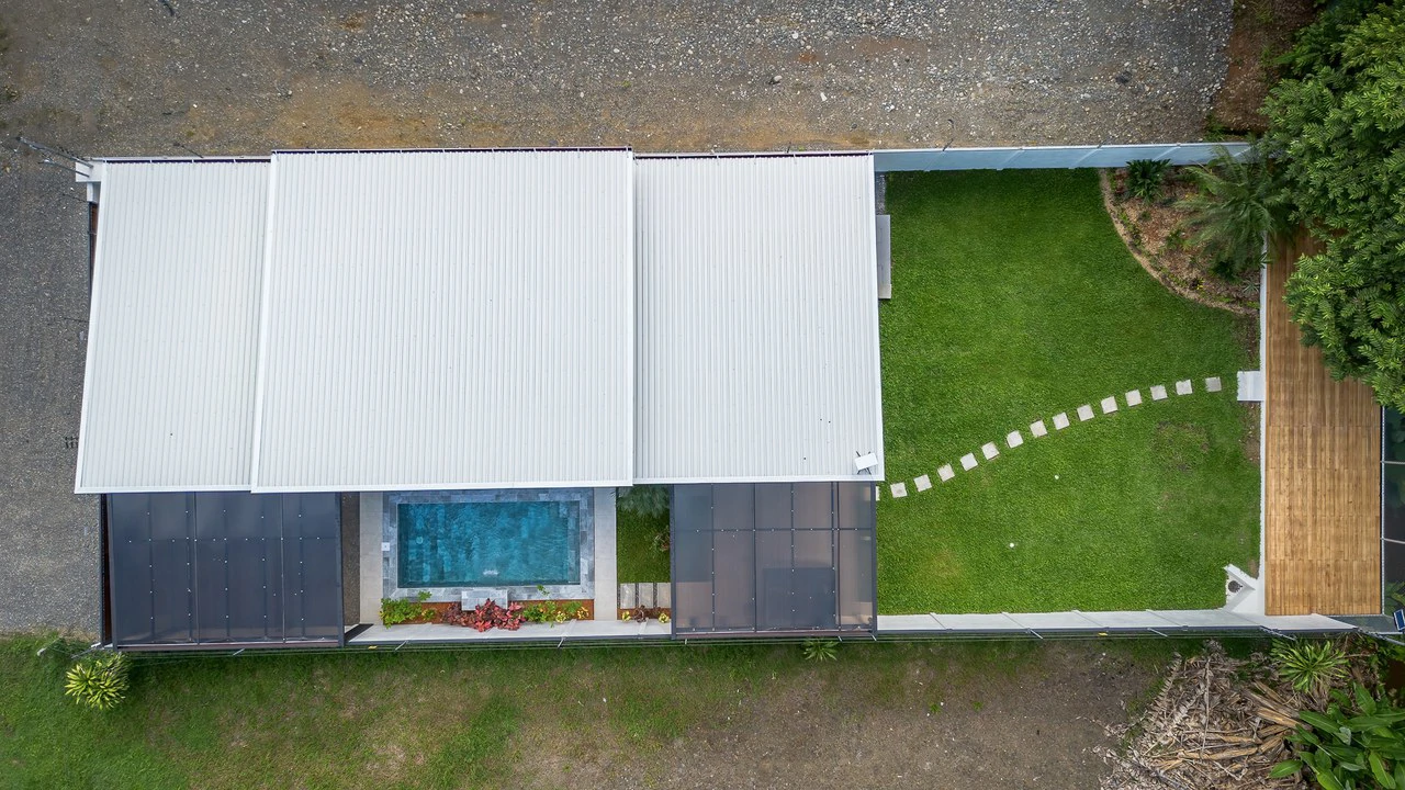 Brand New 3 bed, 2 Bath Home with creek and Jungle views. - Gallery image 30