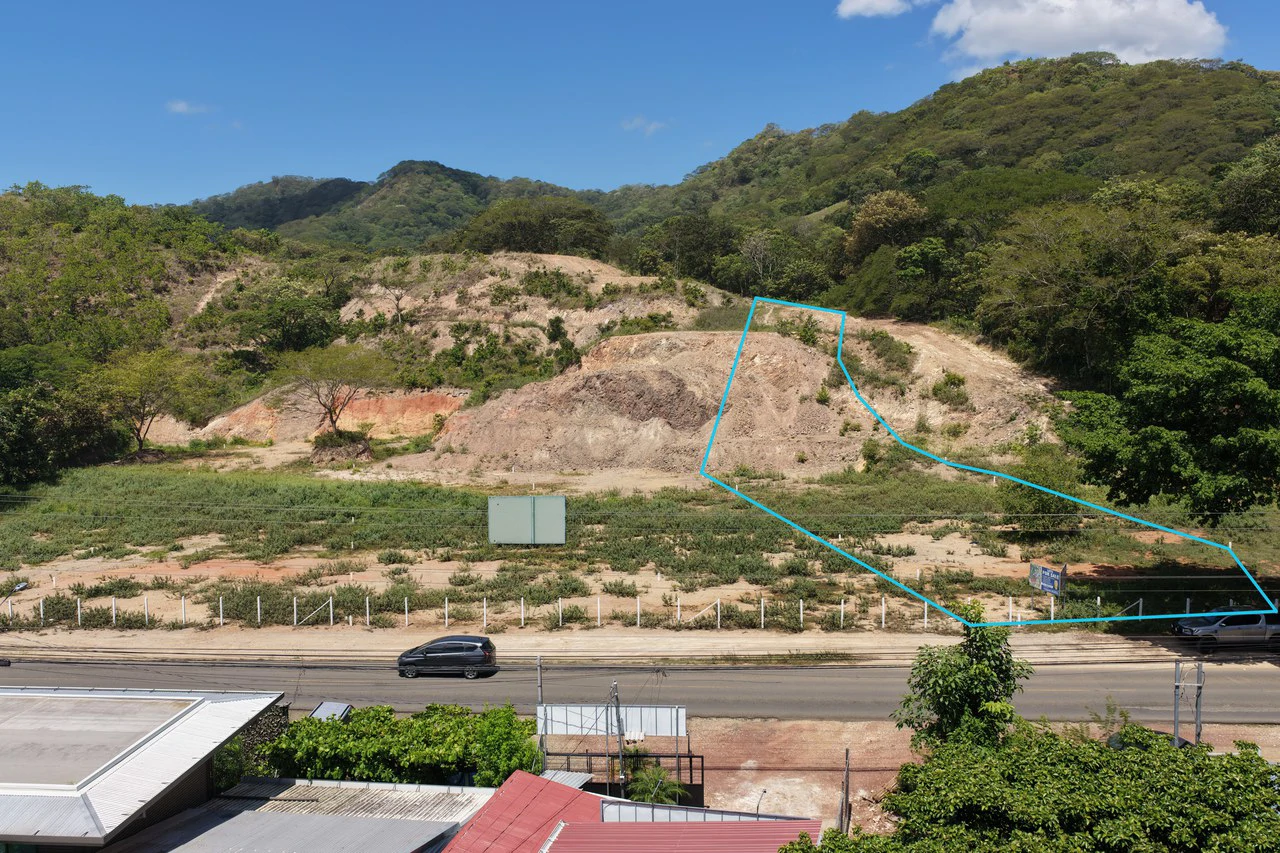 Near Huacas: 1.70 Acres Commercial Development Land