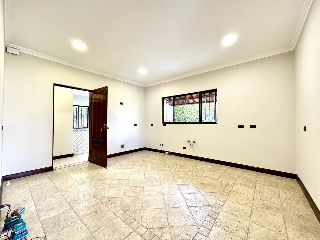 Cerro Alto Venta de Casa de Lujo con Maravillosas Vistas: Cerro Alto Luxury Home for Sale with Breathtaking Views - Gallery image 4