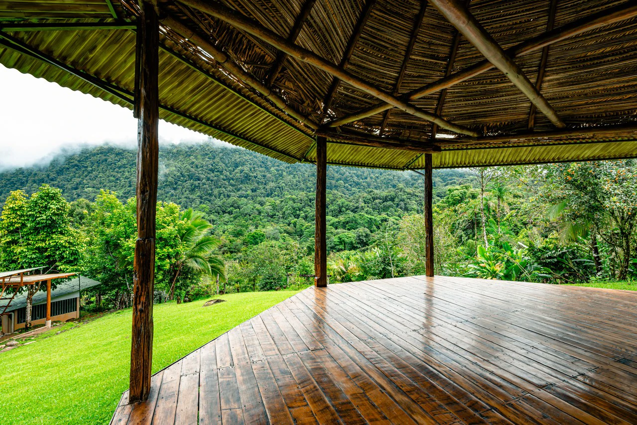 Riverfront Sanctuary with Breathtaking Views of Diamante Waterfalls - Gallery image 20