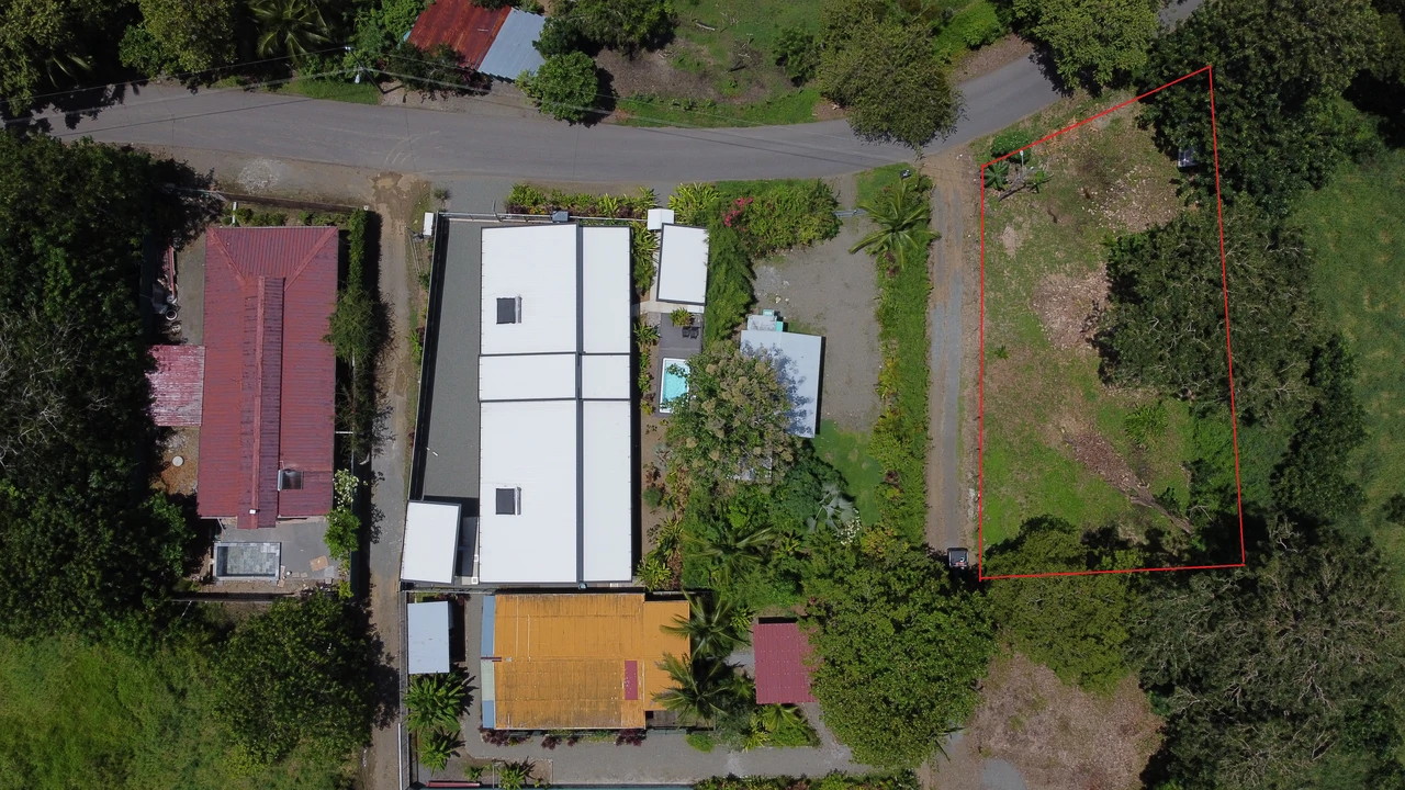 Prime Lot Just 350 Meters from Matapalo Beach – Ideal for Commercial or Residential Development: Near the Coast Development Parcel For Sale in Matapalo - Gallery image 3