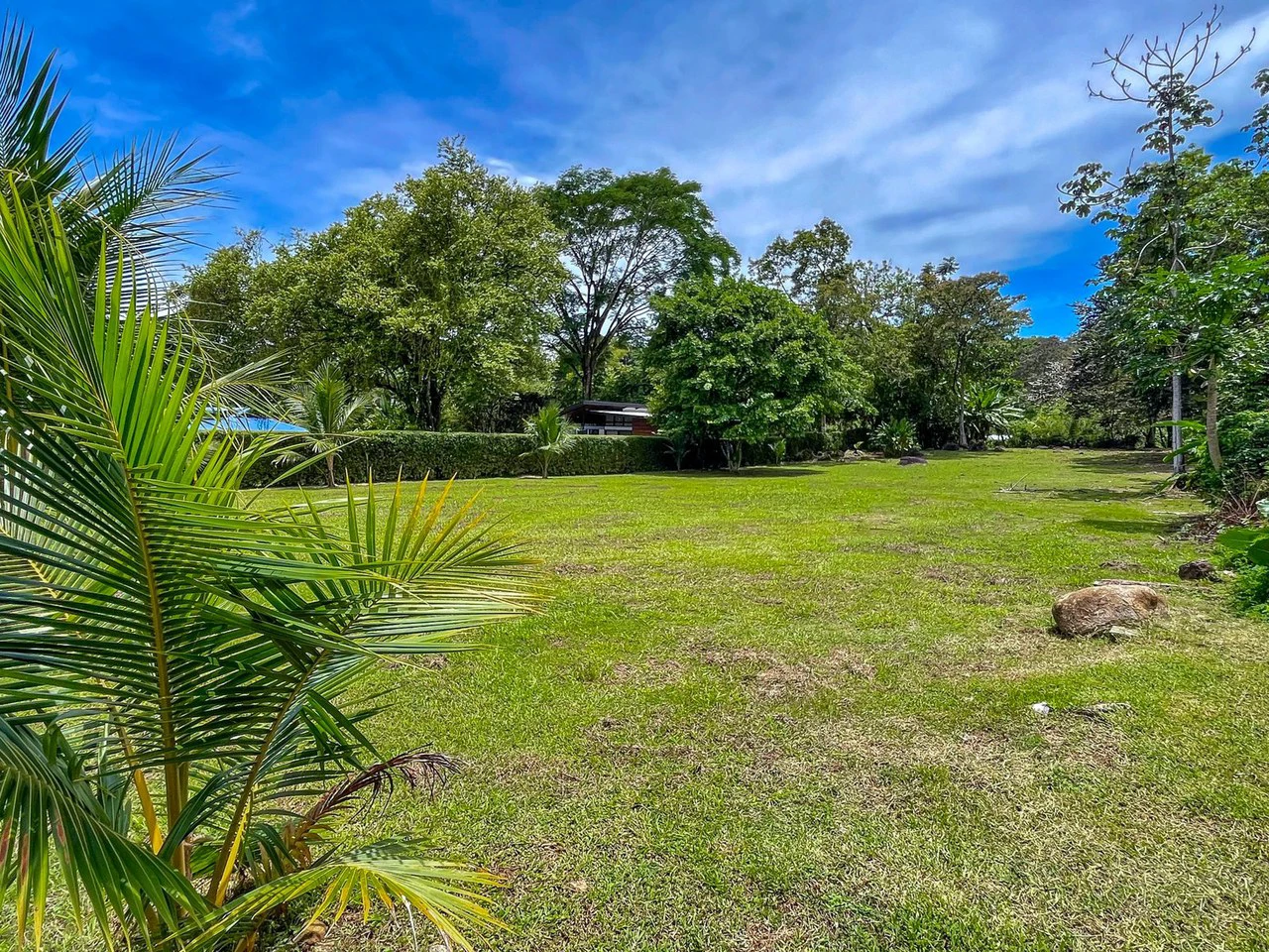 0.60 ACRES – Land In Prime Location, Flat and Usable, Commercial or Residential, Two Wheel Drive Access, Ready to Build! - Gallery image 11