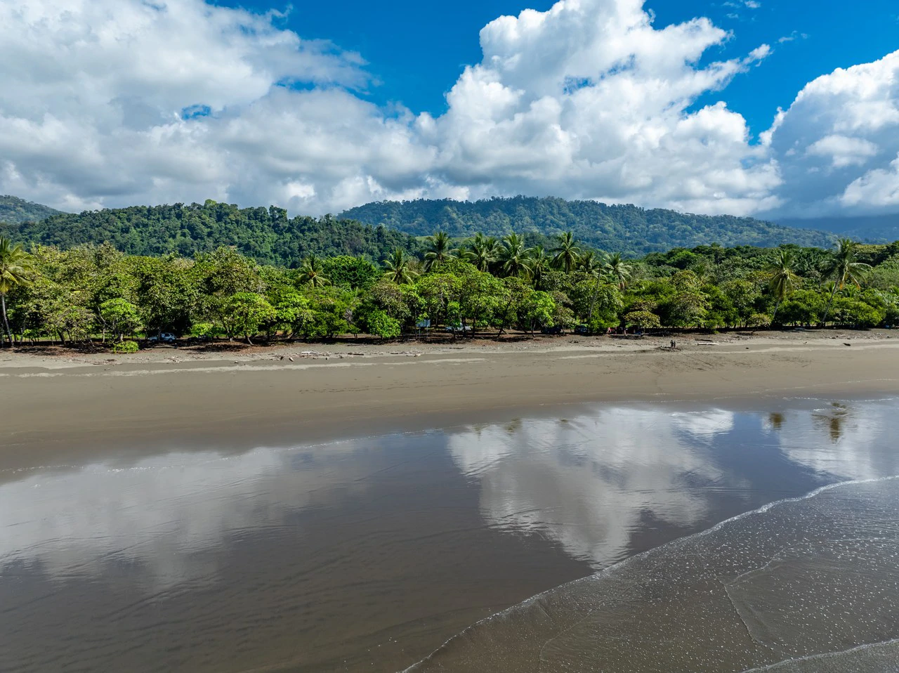 Exclusive Beachfront Opportunity south of Manuel Antonio Costa Rica - Gallery image 3