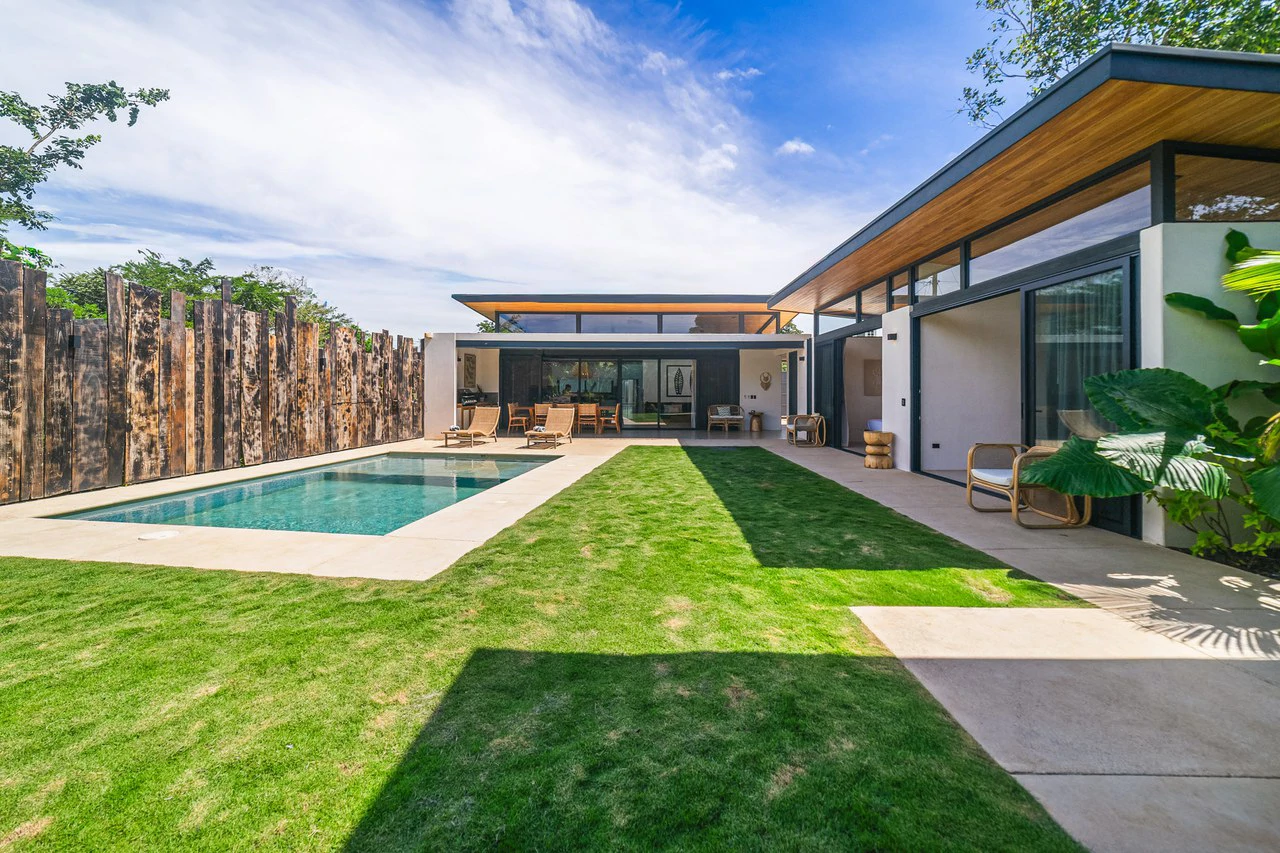 Casa Ballena: Tropical Modern 3-Bed Home in Avellanas, Guanacaste - Gallery image 17