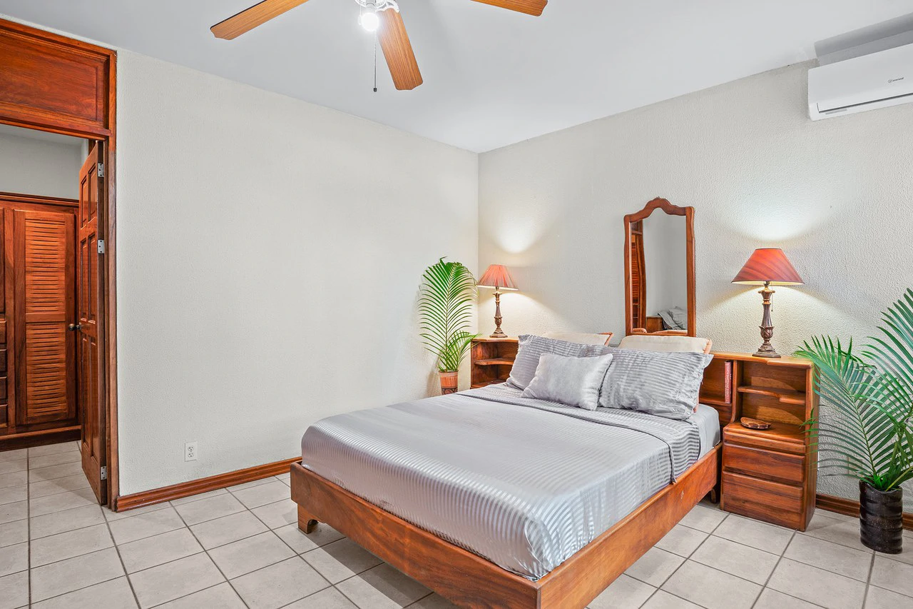 Las Brisas #6: Beachfront Condo With Perfect Ocean Views - Gallery image 13