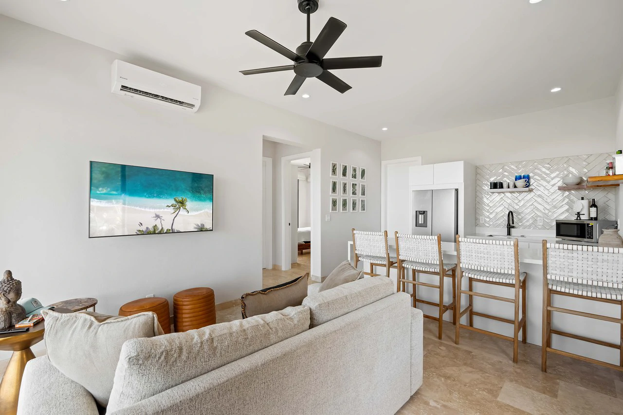 Casita Dorada: Charming 'Casita' on Expansive Lot with Room to Grow in Playa Flamingo’s Mar Vista Community - Gallery image 3