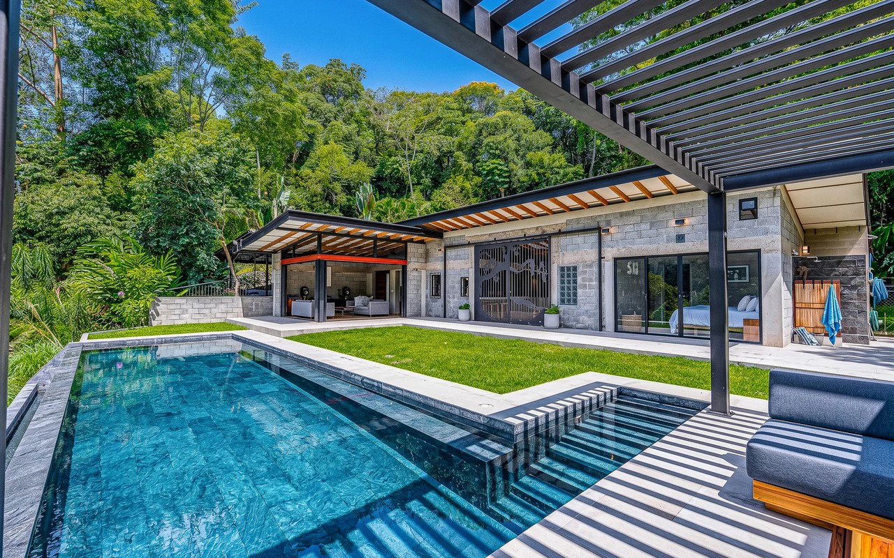 Off Grid Luxury Estate Micro Regenerative Homestead Tinamastes - Gallery image 3