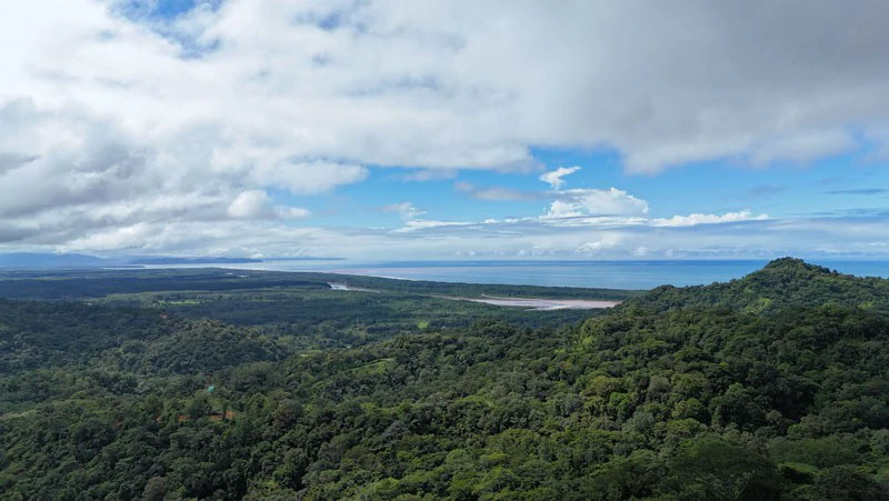 Unparalleled Beauty with Awe-Inspiring Ocean Views in Tres Rios // Legal Water Available! - Gallery image 9