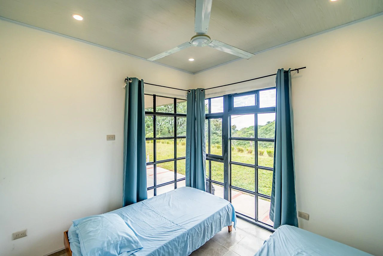 Casa Bhally: Ocean/Mountain View Hill Top Indonesian 4Bed 3Bath Retreat Home - Gallery image 16