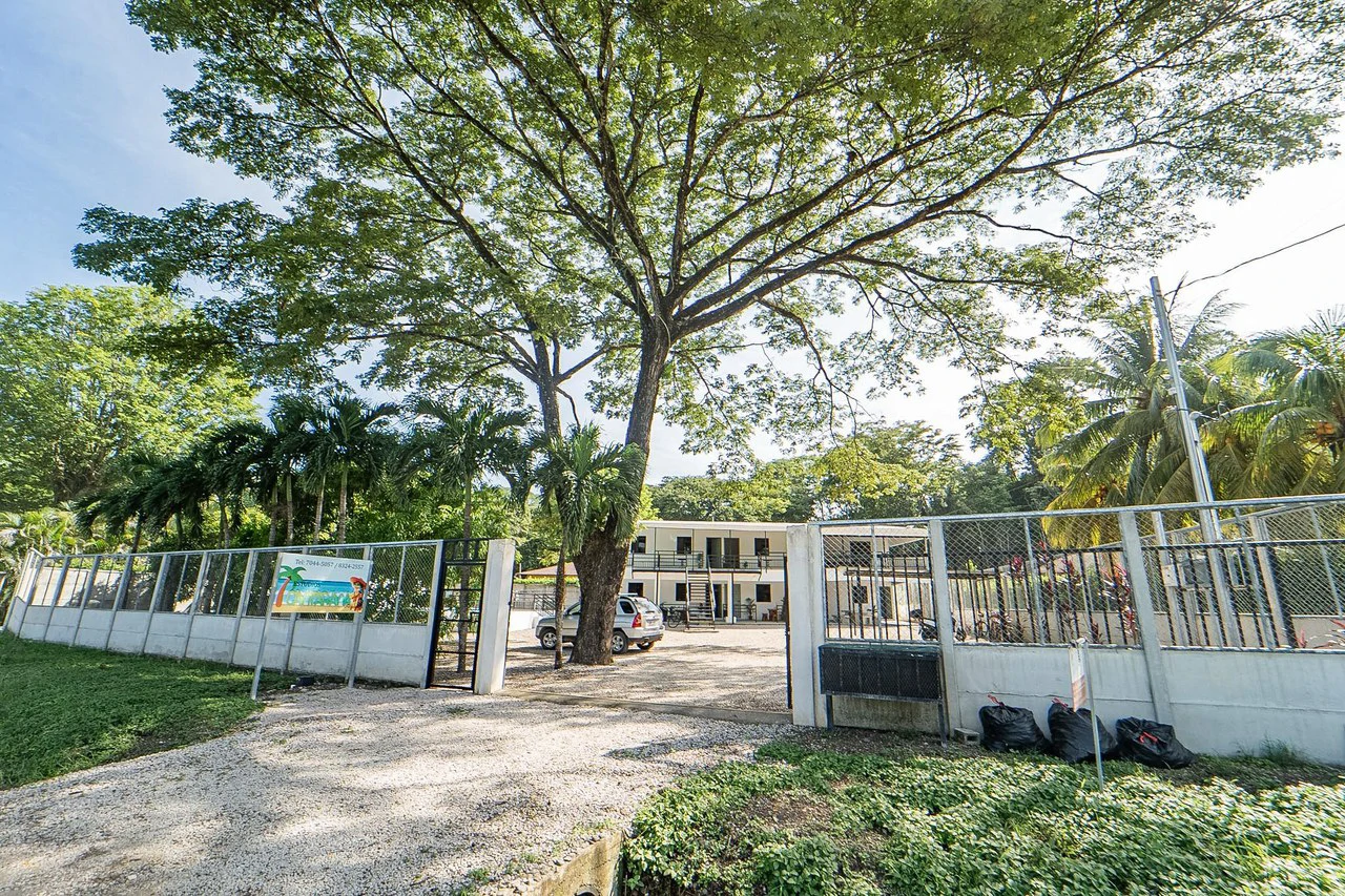Cantarana Studios: Multiunit Property with tons of Potential - photo 28