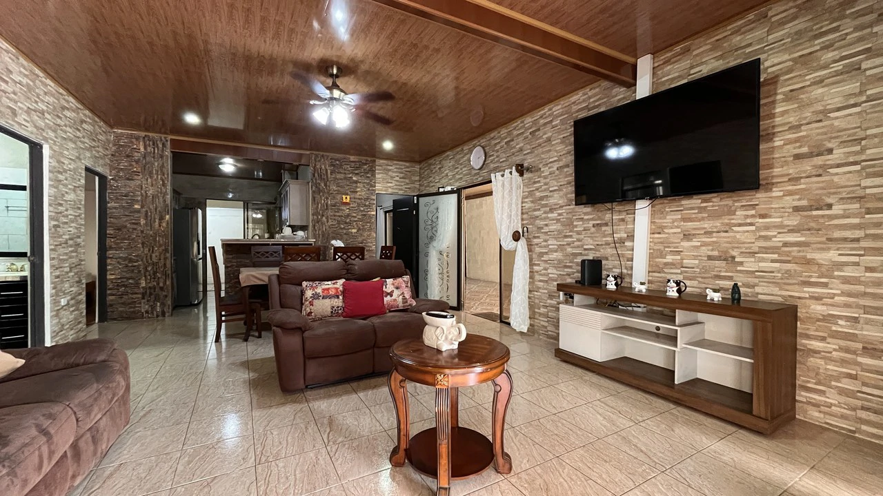 House For Sale in Daniel Flores - photo 7