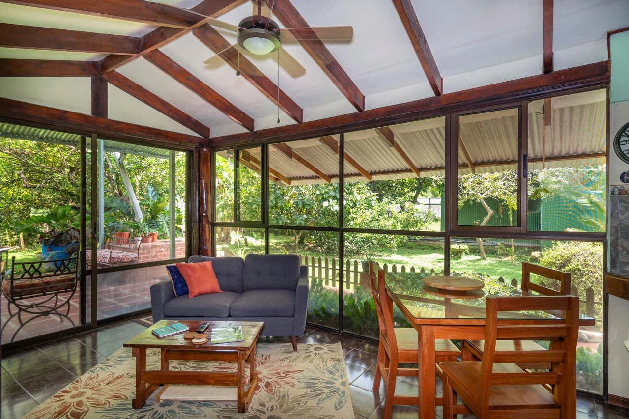 Matapalo gated home, 5 minutes from beach - Gallery image 6