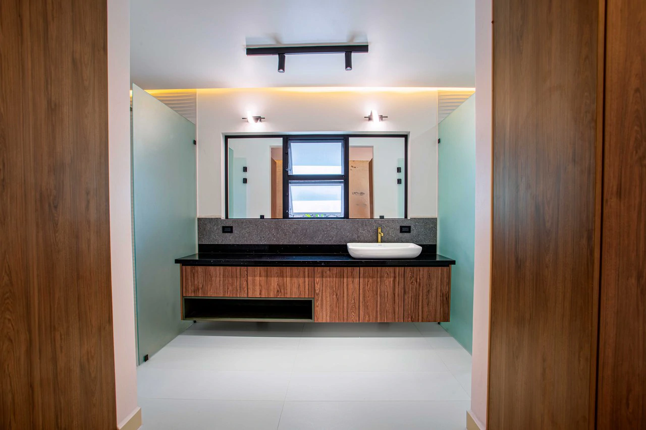 Modern Oasis Home for Sale in Naranjo - Gallery image 26
