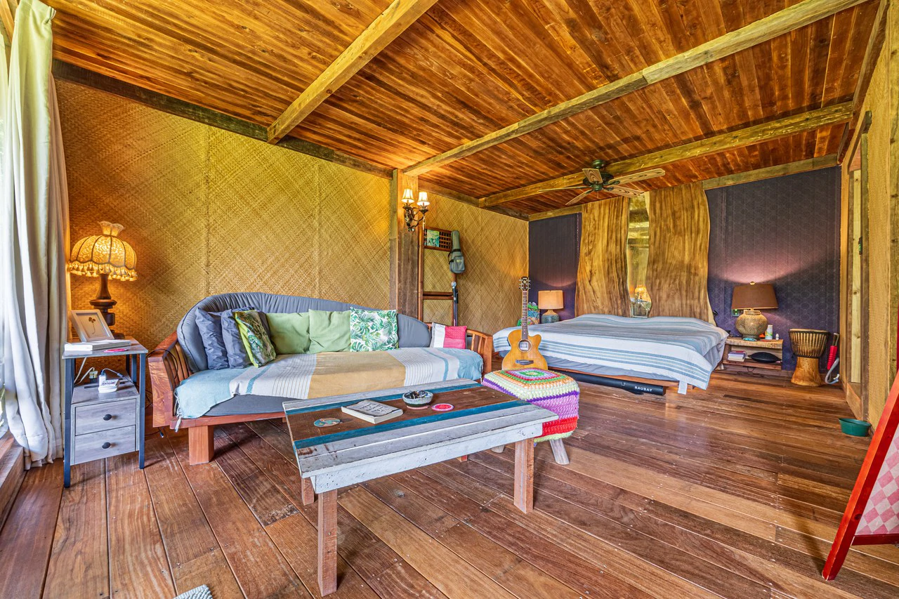 2.56 ACRES – 3 Bedroom Artistic Architectural Masterpiece, Recording Studio, Ocean View, Pool, 1 Bedroom Guest House!!! - Gallery image 43