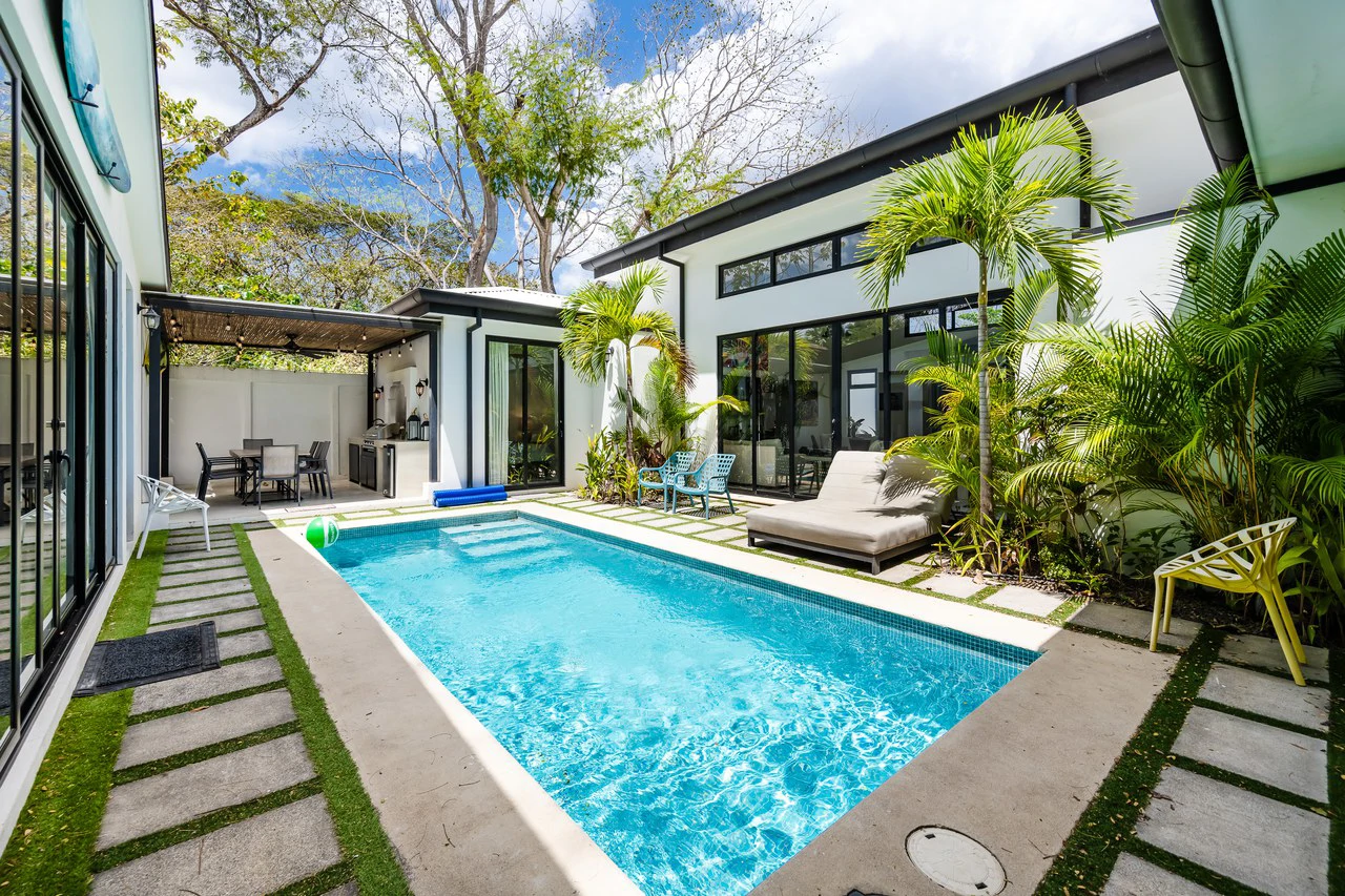 Casa Rio: Modern 5-Bedroom Home with Pool & Casita in Surfside Potrero - Gallery image 9