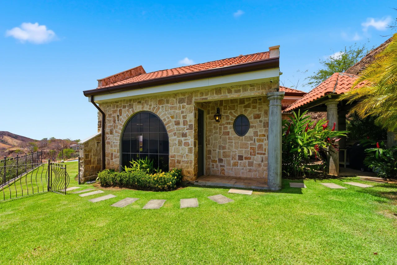 Casa Coyote: Spectacular Ocean-View Home with Pool in Playa Ocotal - Gallery image 22