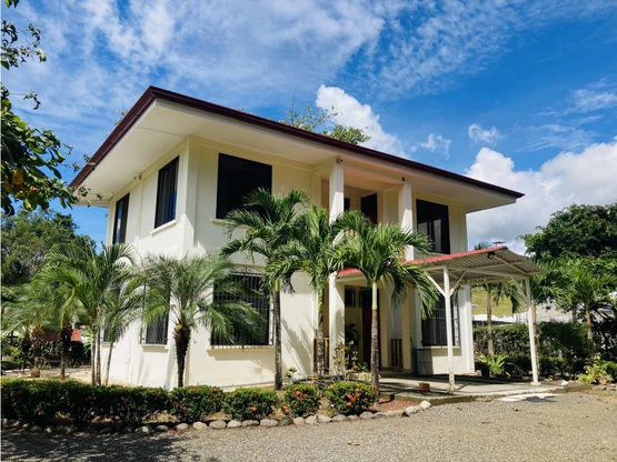Venta de una hectárea con vivienda principal en Herradura: ¡Your Own Paradise in Herradura, Costa Rica! - Gallery image 2