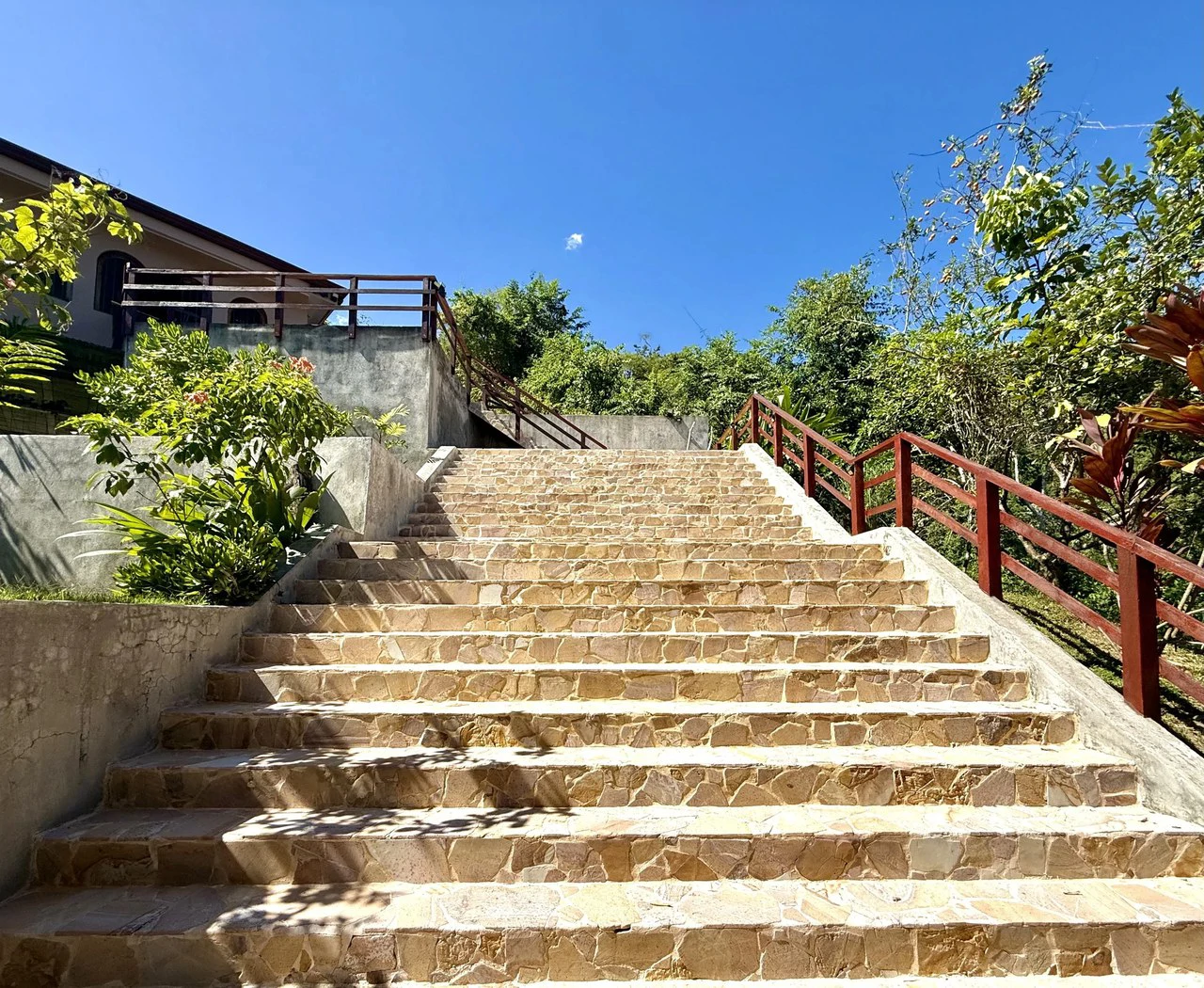 Casa Miramar: $1,000,000 Million Buys you your very own Private Mountain Paradise with Ocean View ! - Gallery image 30