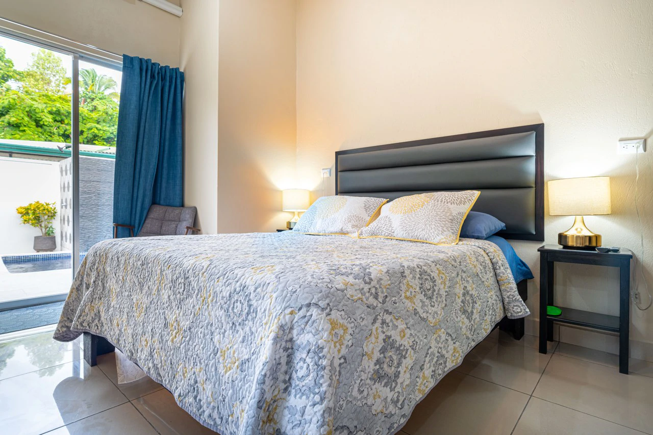 3 Bed Main Home with Two Rental Villas, Walk to Beach in Uvita! Fantastic Location! - Gallery image 48