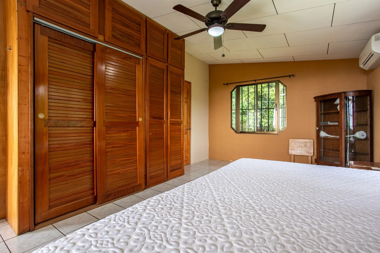 Expansive 27 Acre Farm with Residence in San Isidro del General - Gallery image 32
