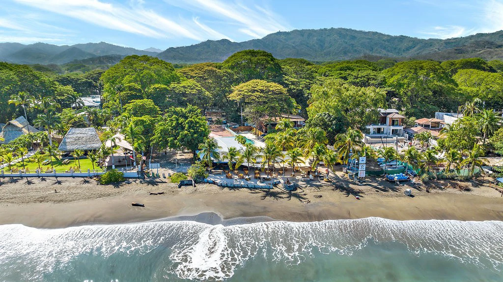Beachfront Restaurant: Titled Beachfront Land Included in Sale!  Great Business Opportunity! - Gallery image 23