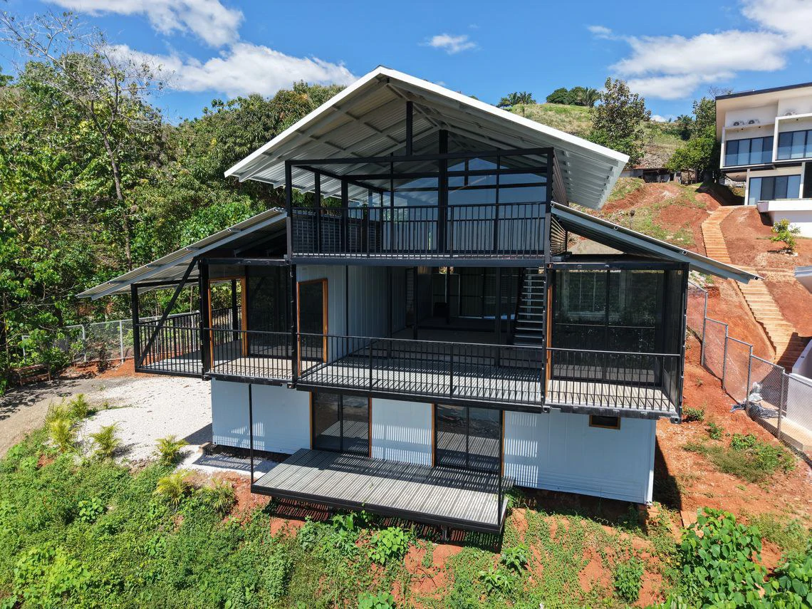 Casa Flex: Modern Tropical Container Home with Spectacular Ocean Views – 85% Completed, Ready to Finish Your Way