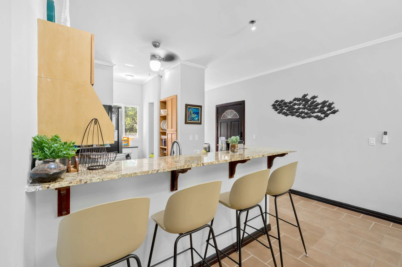 Surfside Tower 301: Third-Floor Condo Just Steps from the beach - Gallery image 6