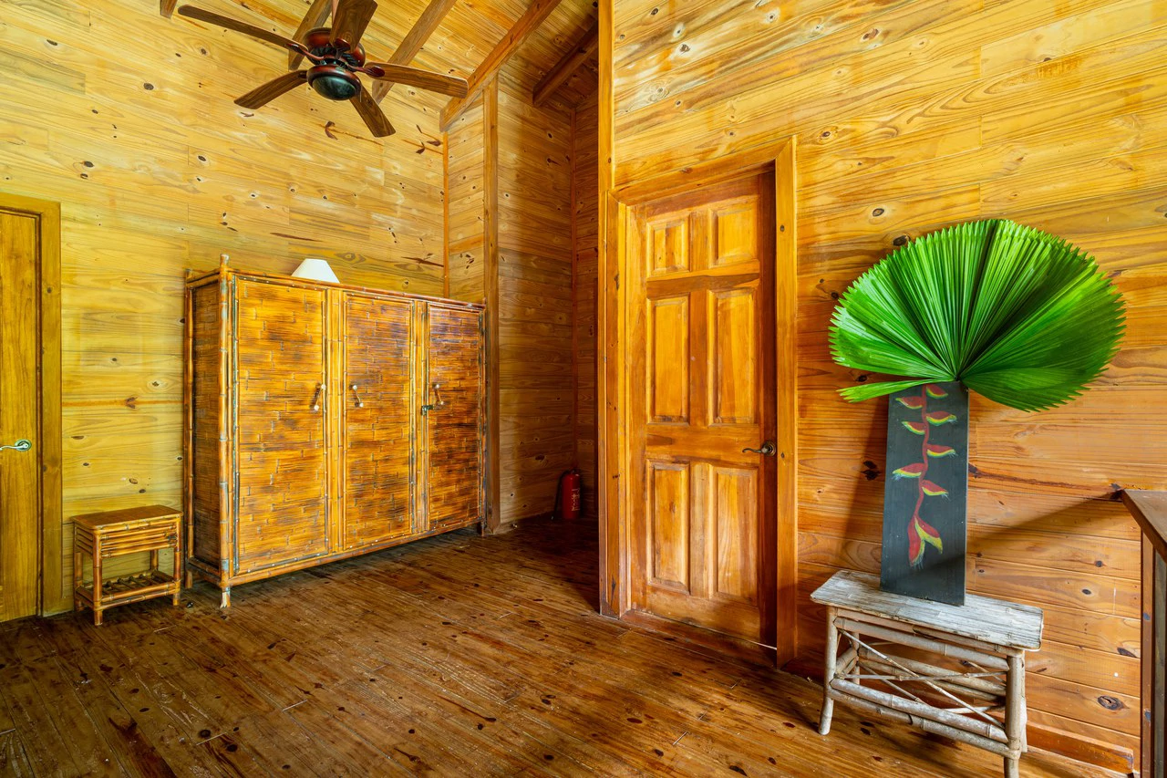 VILLA KRISTINA MARIA - 3.84 ACRES - PERLA DE BALLENA ESTATES: Mountain House For Sale in Bahía Ballena - Gallery image 32