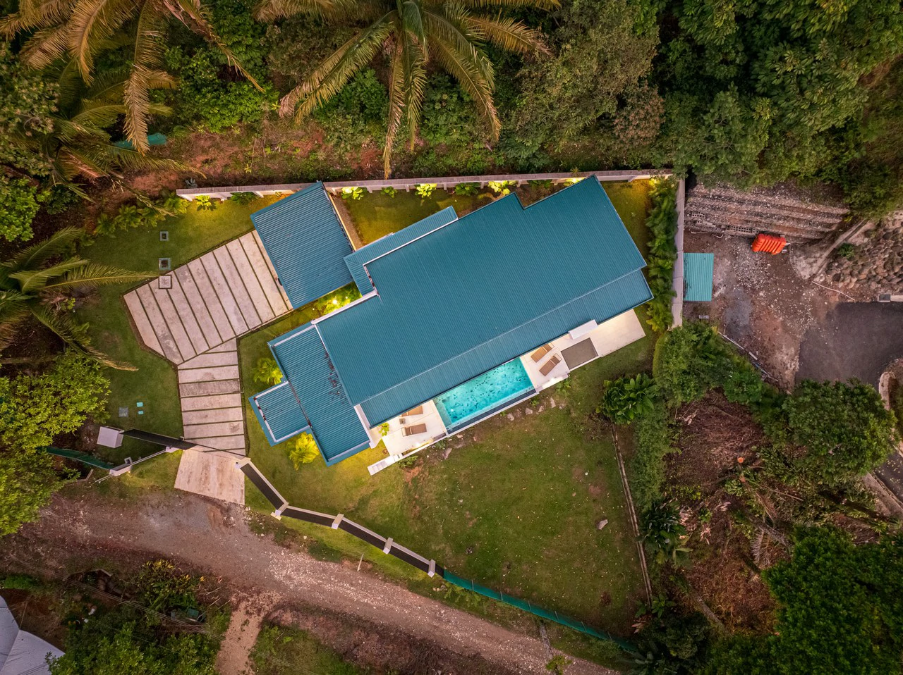 Luxury, Comfort & Investment Potential – Ocean-View Home in Uvita - Gallery image 40