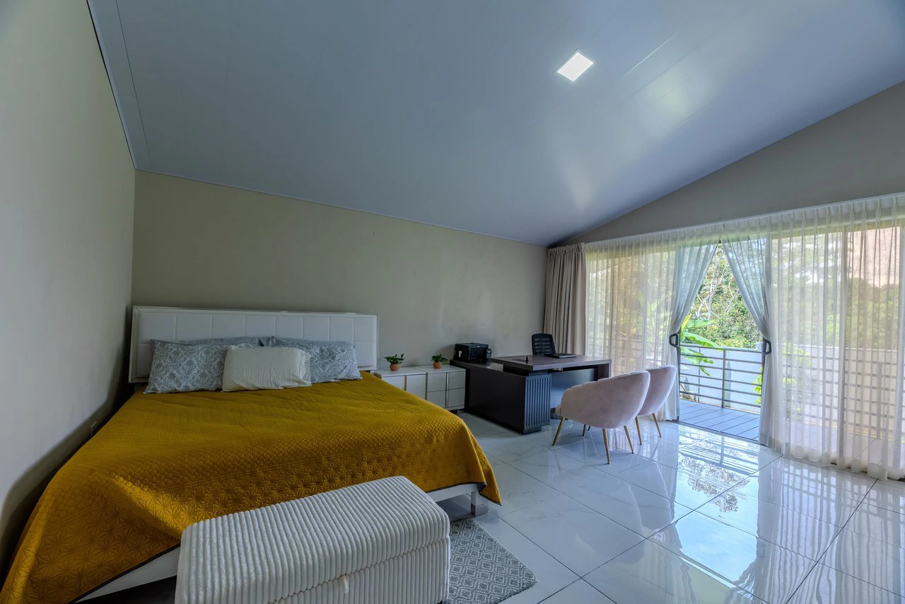 Spacius Home in Pérez Zeledón | 3 bedrooms, 3 Bathrooms - Gallery image 20